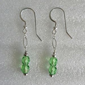 🎈2/$15 Sterling Silver Green Czech Crystal Drop Earrings